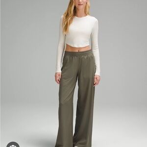 Lululemon wide leg trousers